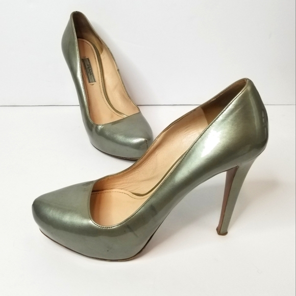 Prada Patent Leather heels - Picture 7 of 13